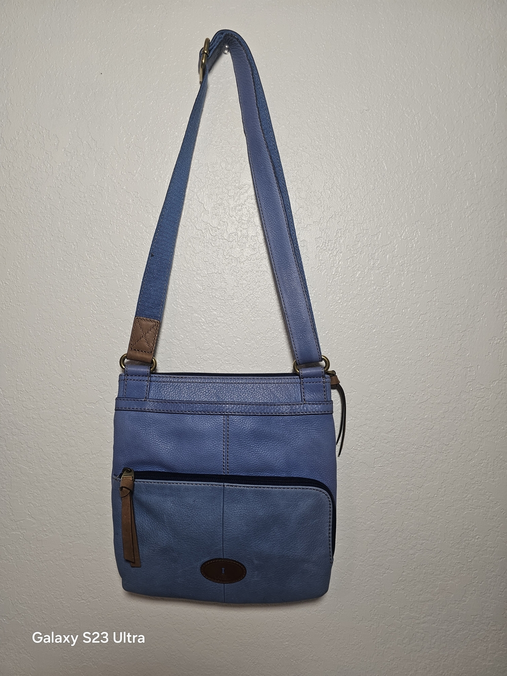 Fossil Blue Shoulder Bag Adjustable Strap Zipper D Ring Contrast Stitching - Picture 4 of 9